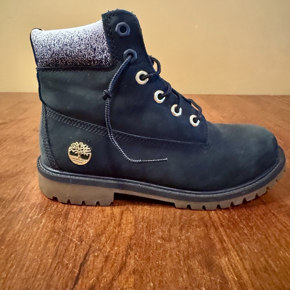 Timberland Boys 7 Blue Suede NBA Boots Canada Maple Leaf PrimaLoft EUC
